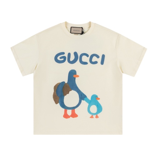 Gucci Cotton T-Shirt With Duck Print - High-Quality, Comfortable, Unisex Style 1 Gucci Cotton T-Shirt With Duck Print - High-Quality, Comfortable, Unisex Style