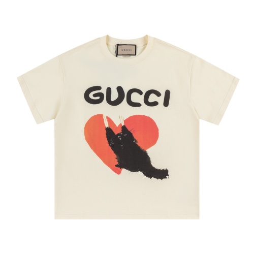 Gucci Women's Cotton T-Shirt with Cat and Heart Print - Casual, Stylish 1 Gucci Women's Cotton T-Shirt with Cat and Heart Print - Casual, Stylish