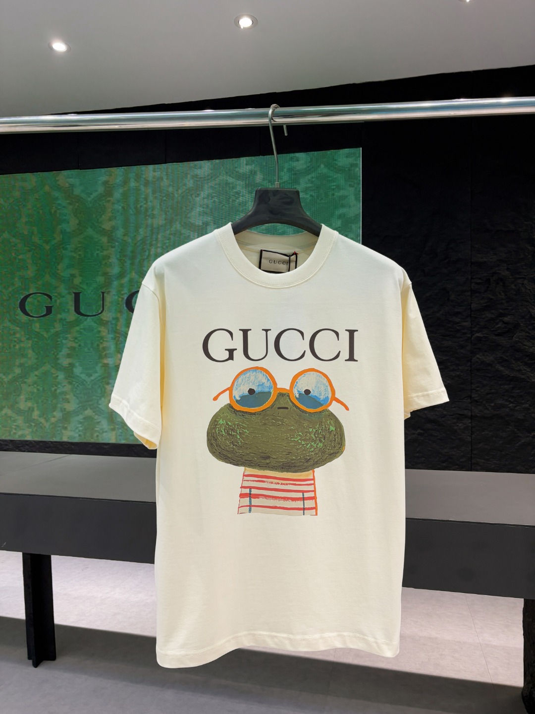 【Número de modelo】: 501, @65 ¡Nuevo producto Gucci! Camiseta de manga corta de alto gramaje de la colección de principi…