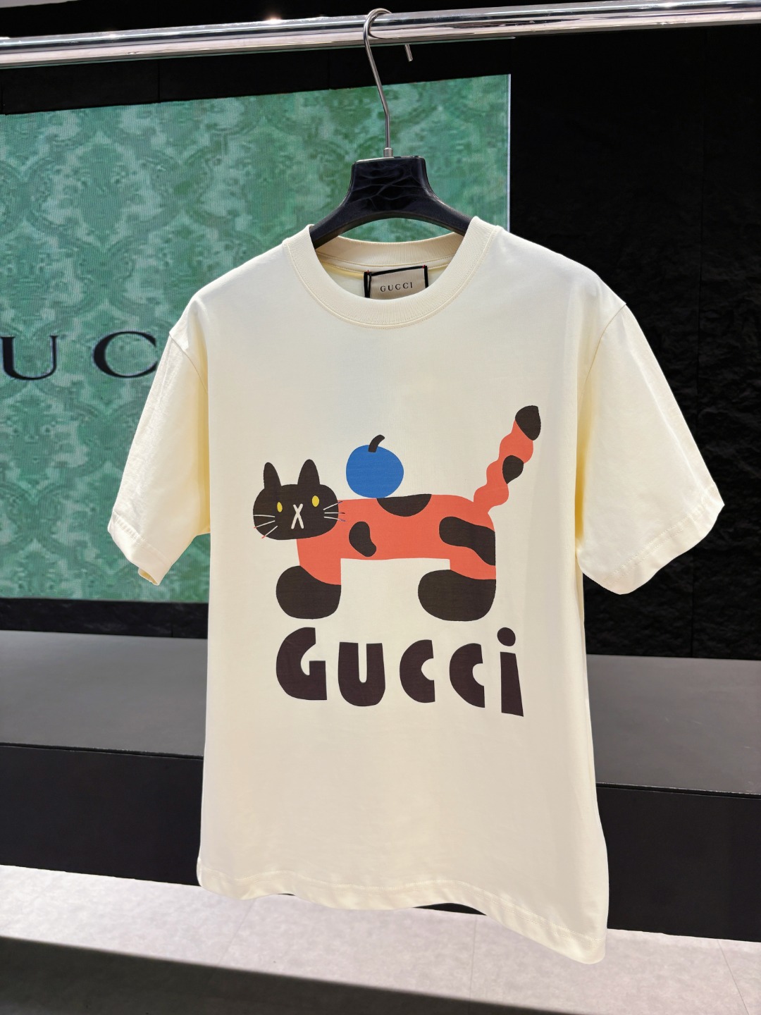 ￼ 【Nº de modelo】: 541, @65 ¡Nuevo producto Gucci! Camiseta de manga corta de alto gramaje de la colección de principios…