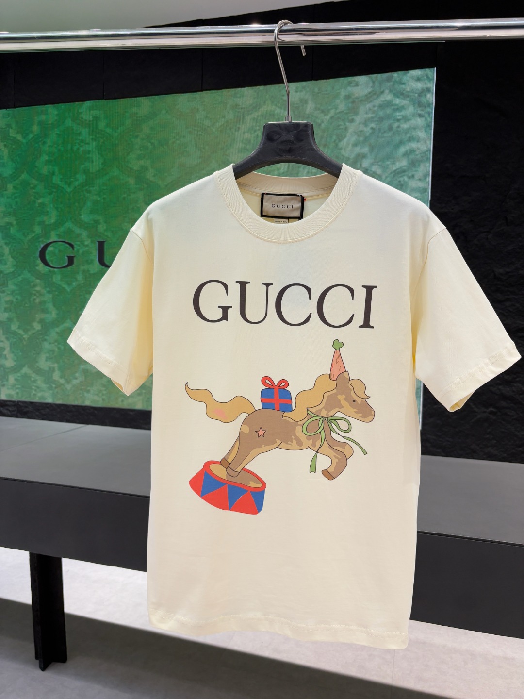 ￼ 【Número de modelo】：537，@65 ¡Nuevo producto de Gucci! Camiseta de manga corta de alto gramaje de la colección de princ…