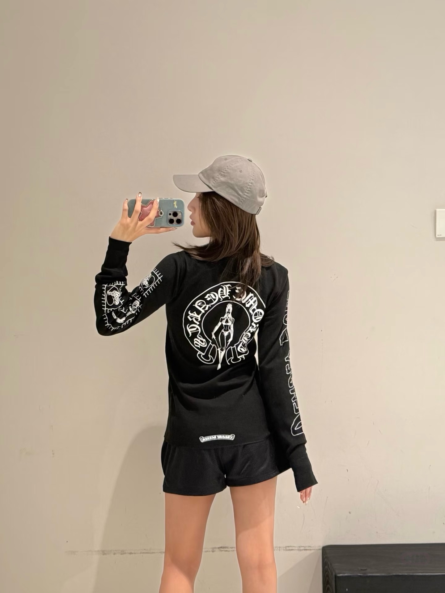 크롬하츠 여성 긴팔 137101 Chrome Hearts Long Sleeve 썸네일 이미지