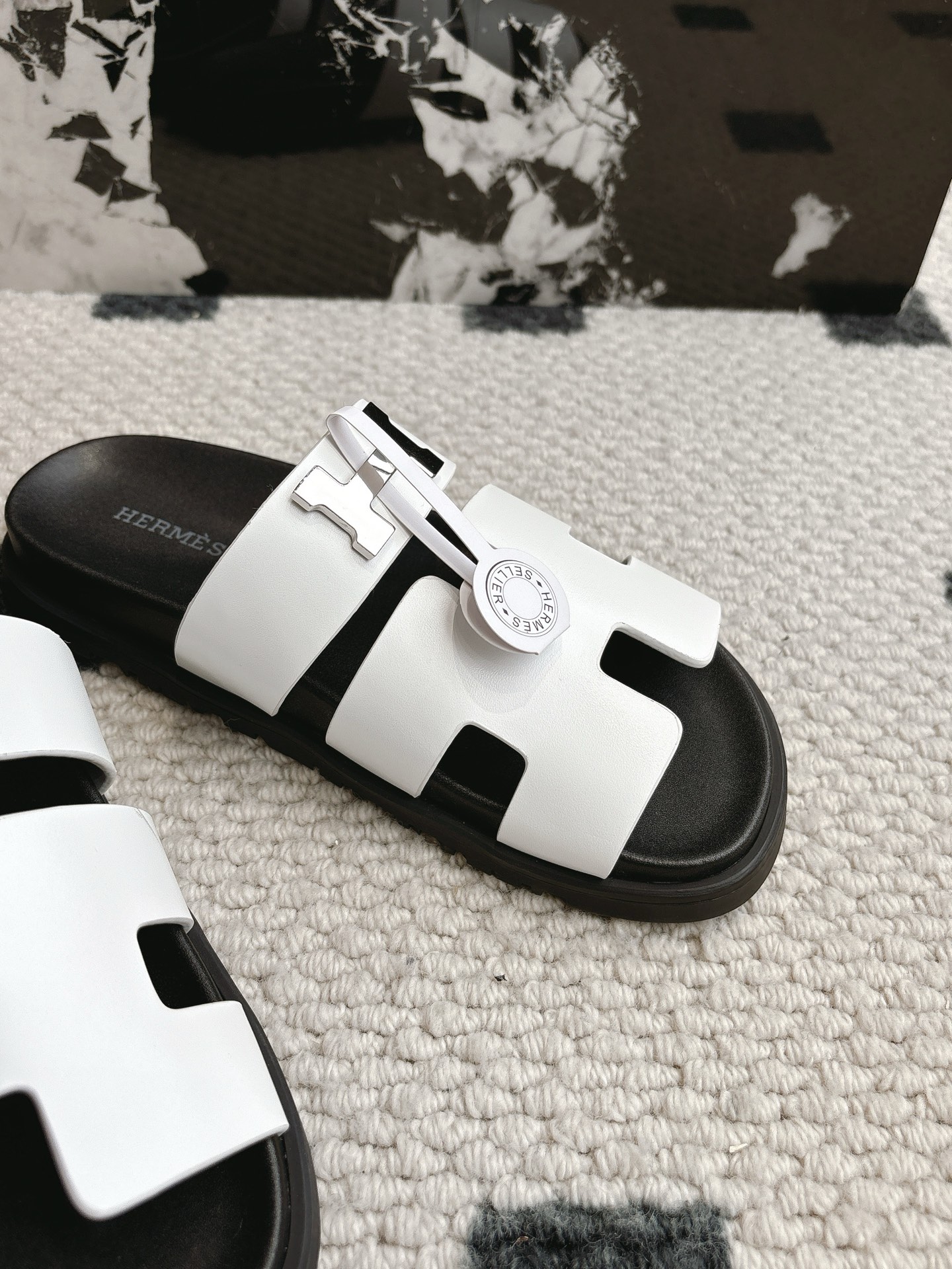 Hermès 男码+10 Hermes 爱马仕 2025新款二舅拖系列 一直都很火爆的二舅拖鞋 随意各种搭配都很棒