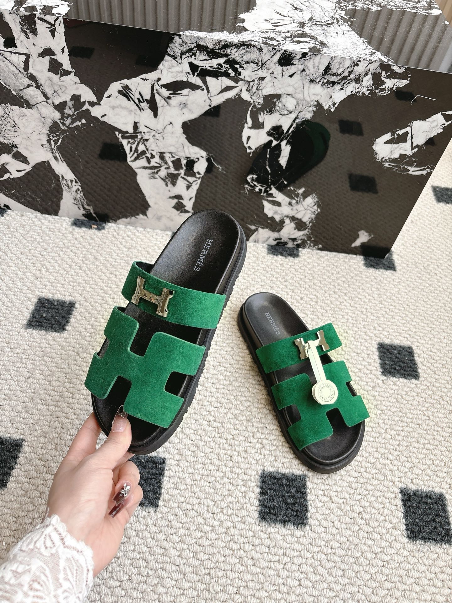 Hermès 男码+10 Hermes 爱马仕 2025新款二舅拖系列 一直都很火爆的二舅拖鞋 随意各种搭配都很棒