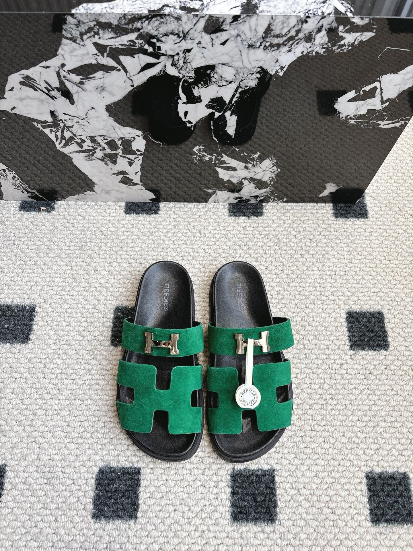 Hermès 男码+10 Hermes 爱马仕 2025新款二舅拖系列 一直都很火爆的二舅拖鞋 随意各种搭配都很棒