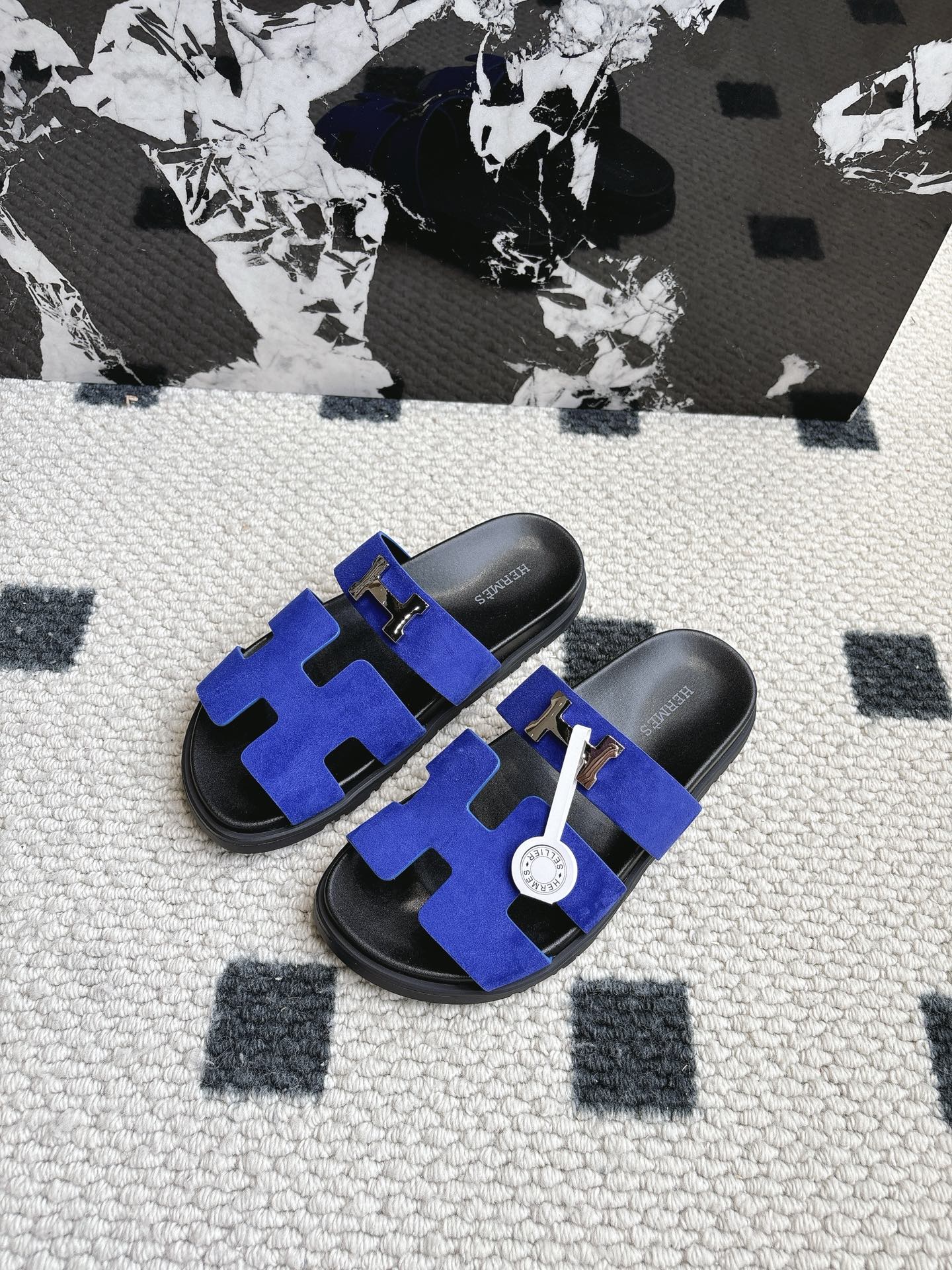 Hermès 男码+10 Hermes 爱马仕 2025新款二舅拖系列 一直都很火爆的二舅拖鞋 随意各种搭配都很棒