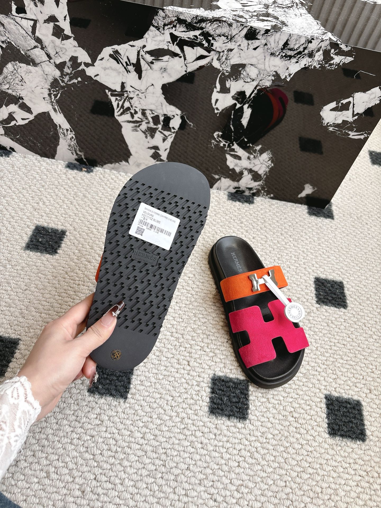 Hermès 男码+10 Hermes 爱马仕 2025新款二舅拖系列 一直都很火爆的二舅拖鞋 随意各种搭配都很棒
