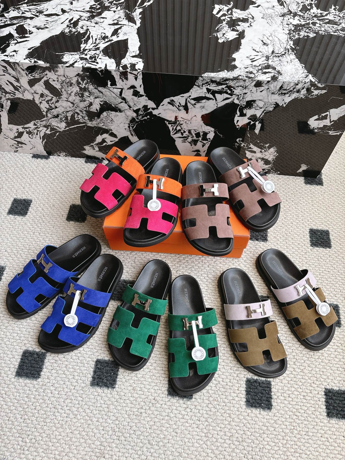 Hermès 男码+10 Hermes 爱马仕 2025新款二舅拖系列 一直都很火爆的二舅拖鞋 随意各种搭配都很棒