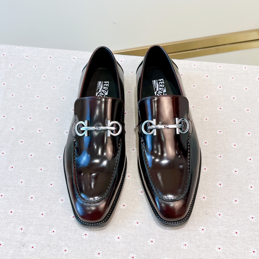 NO:938484,【F^】Original order, high-end quality, men's formal business leather shoes, original imported cowhide, purely hand-rubbed coloring process, water-dyed cowhide for foot pads inside, original customized outsole, Size 39-44 (38, 45 customized, non-refundable),,cowhide19860909【F^】原单 高端品质 男士正装商务皮鞋 原版进口牛皮 纯手工擦色工艺 内里垫脚水染牛皮 原版订制大底 Size 39-44码（38,45订制不退换）,,cowhide,Men's shoes