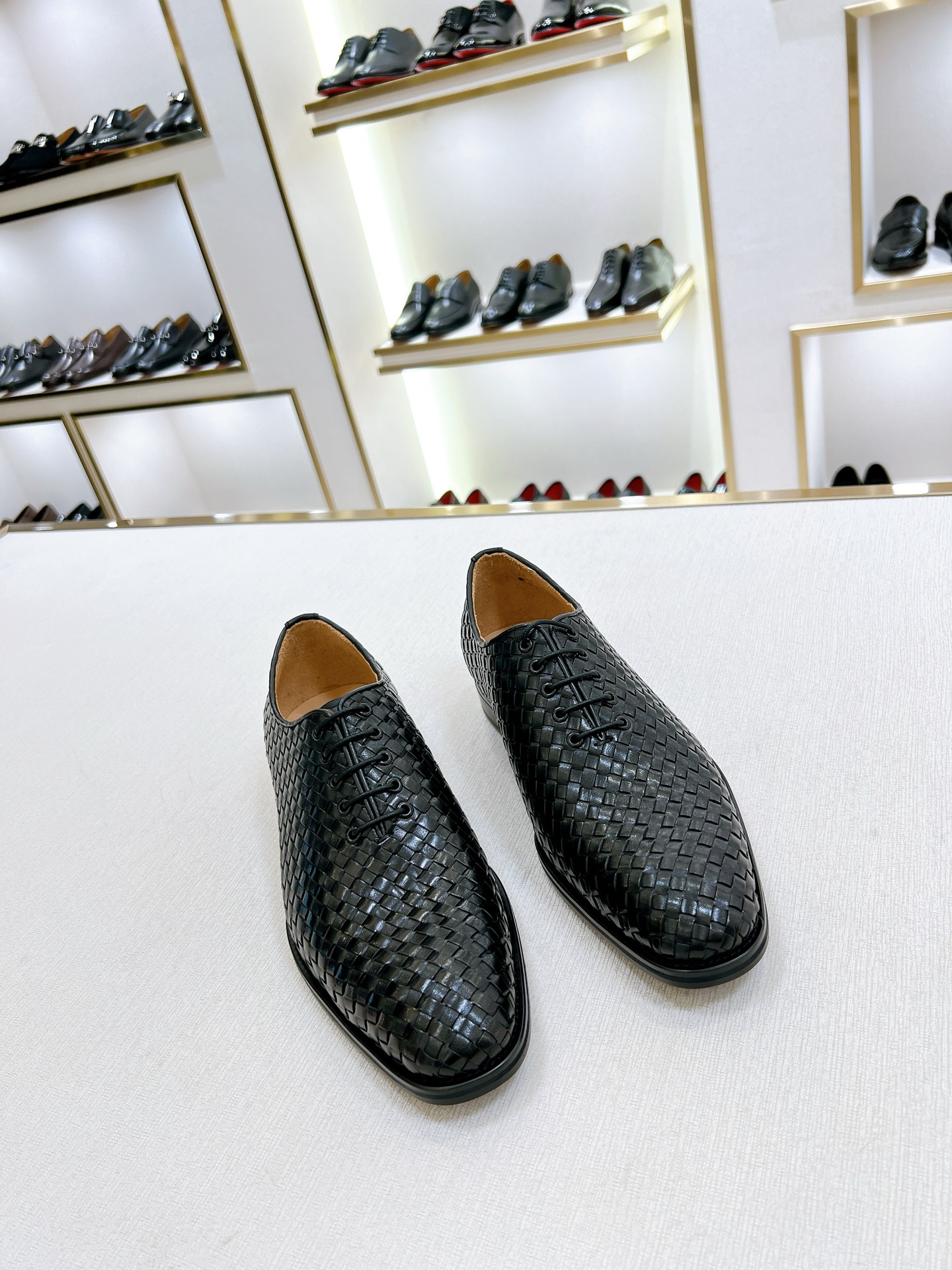 Боттега Венета мужские туфли черные плетеные Bottega Veneta