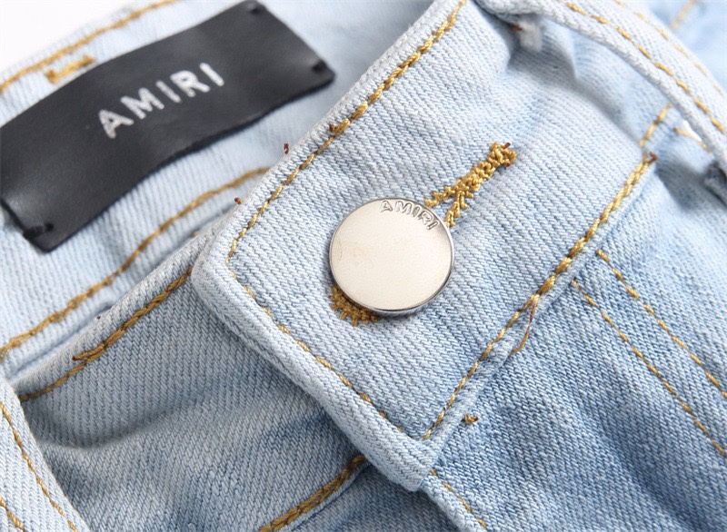 Autonomous AMIRI Embroidery Jeans: Hand-Coded Logo Buttons, Water Wash Blue, Sizes S-XL - 图片 6