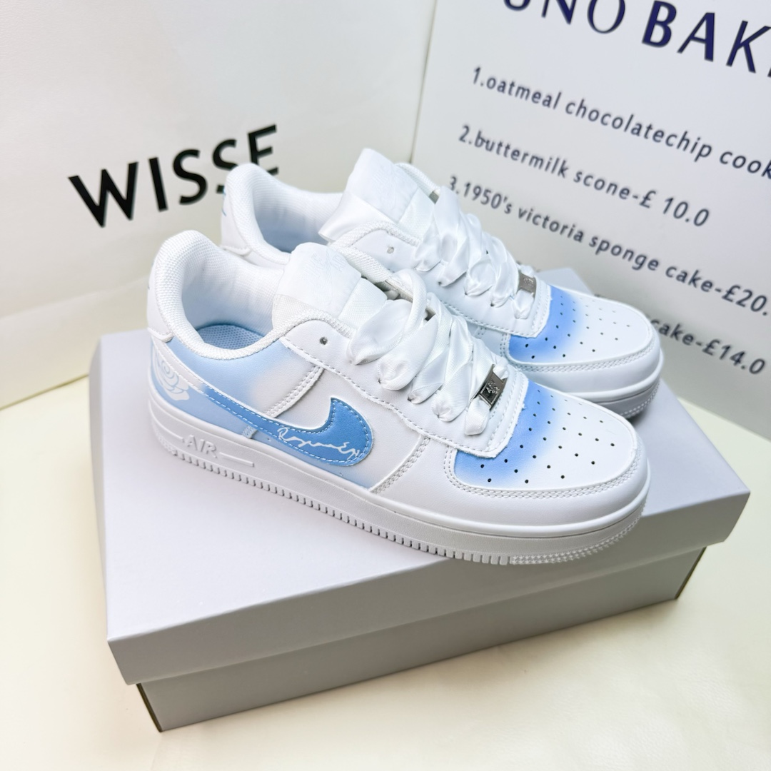 💰99 特价🔥🔥🔥    空军一号蓝色妖姬size36-44，，.