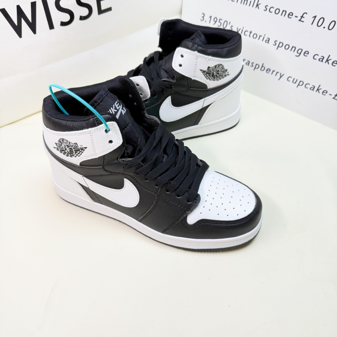 💰99 特价🔥🔥🔥    包邮 AJ1高帮反转熊猫莆田拉帮工艺码数36-44