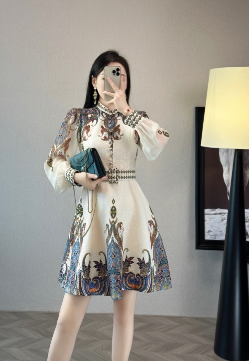 Elegant Women's Floral Print A-Line Dress with Long Sleeves and Belt 1 Elegant Women's Floral Print A-Line Dress with Long Sleeves and Belt