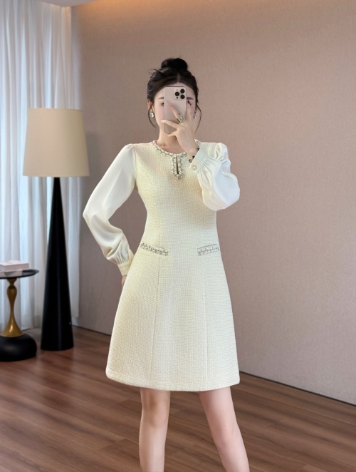 Elegant Tweed Dress with Beaded Accents - Chanel-Inspired Style 1 Elegant Tweed Dress with Beaded Accents - Chanel-Inspired Style