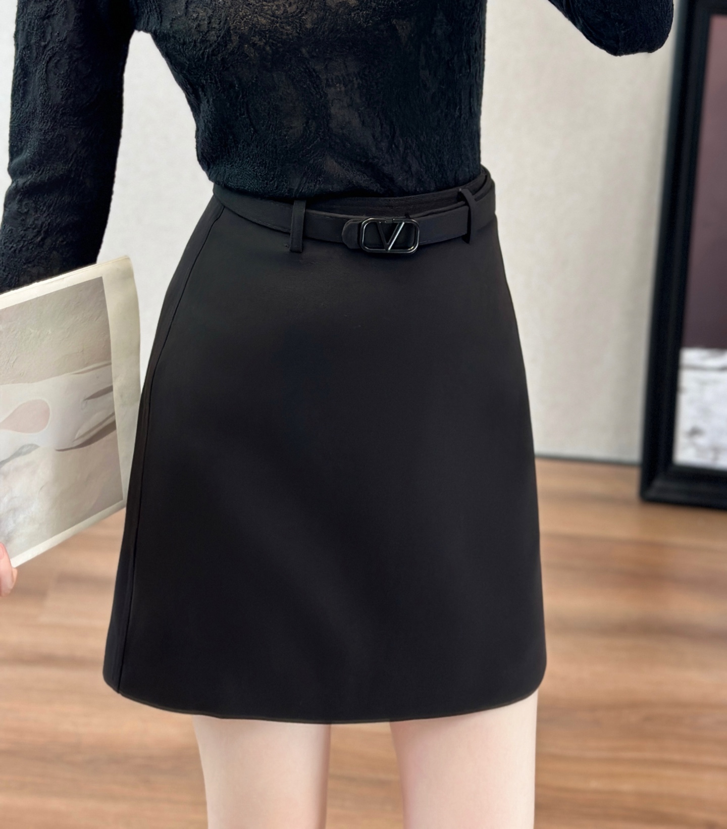 Valentino Inspired Wool Blend Mini Skirt with Belt - Chic & Versatile 1 i1756434254921 811 0 0