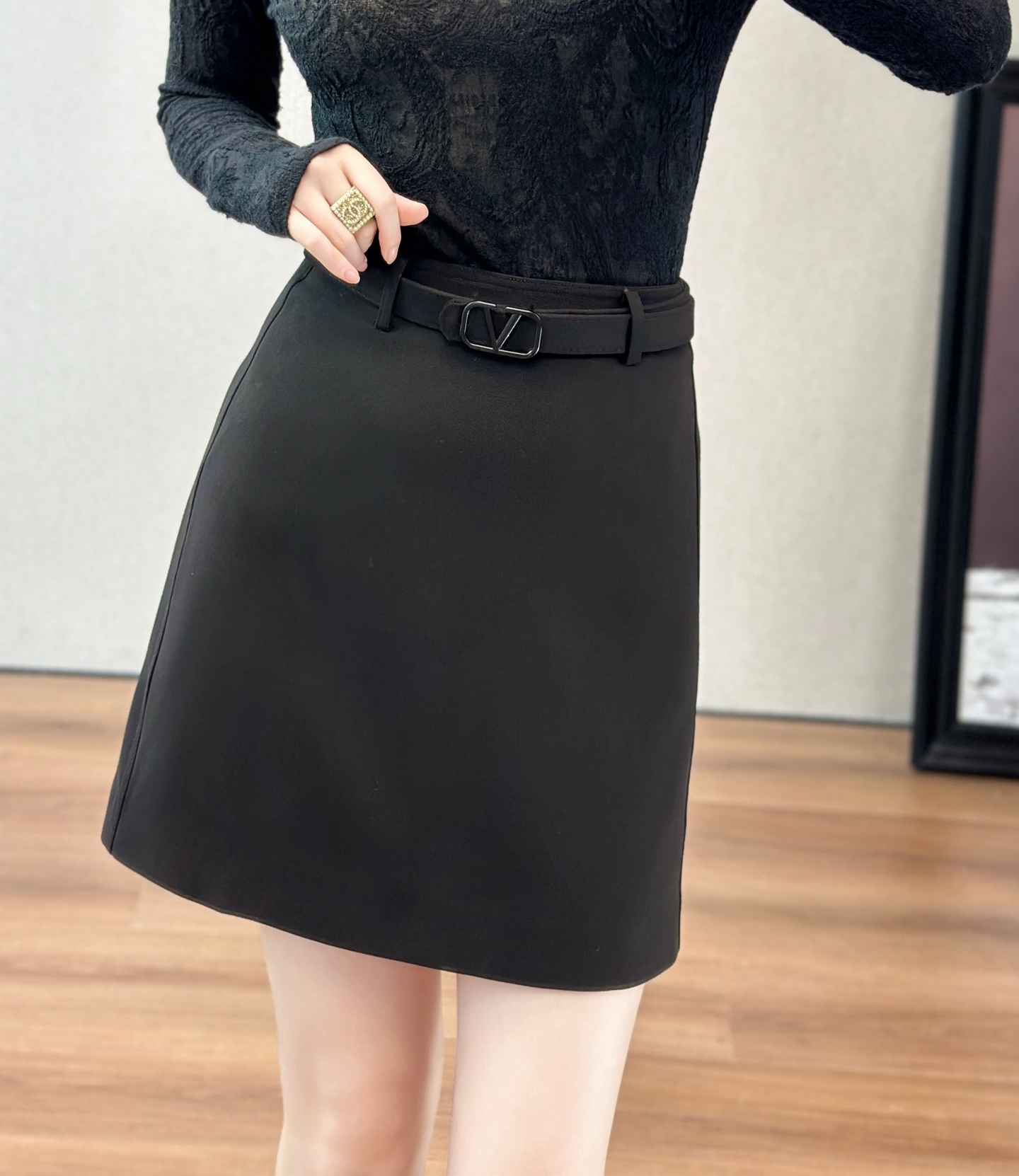 Valentino Inspired Wool Blend Mini Skirt with Belt - Chic & Versatile 3 i1756608108480 2819 0 2