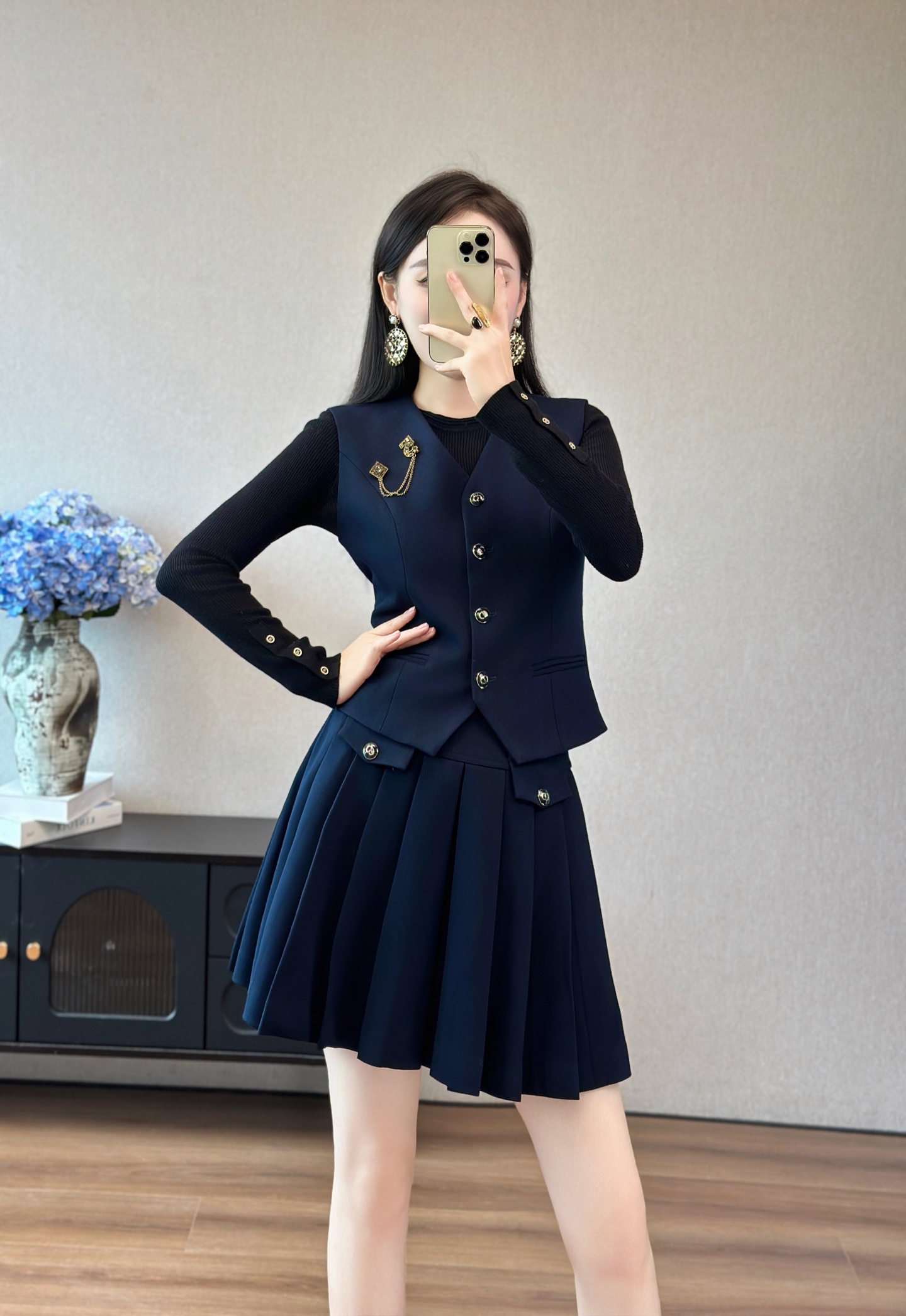 Chanel-Style Wool Blend Vest and Pleated Skirt Set - Elegant and Timeless 2 i1757728505479 2892 0 0