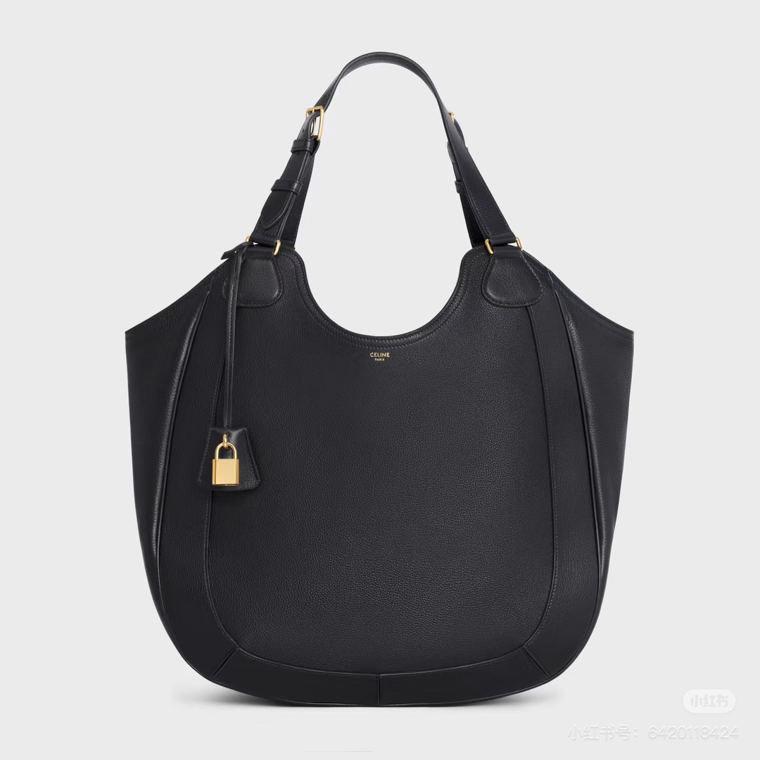 Celine Official website synchronization