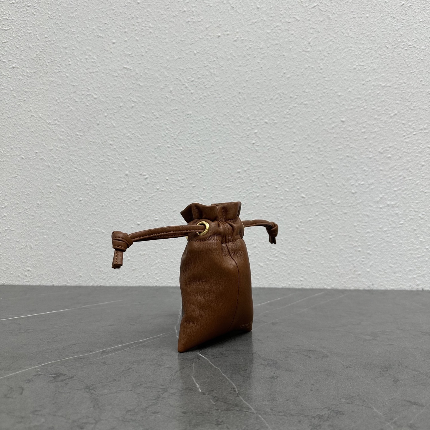 셀린느 램스킨 미니 크리스탈 파우치 상세 이미지 2