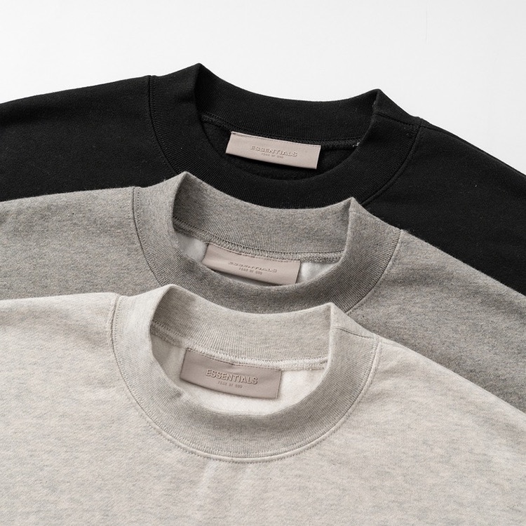 107💰【款号278/黑色】顶级版本FEAR OF GOD ESSENTIALS FOG胸口后背植绒男女情侣明星同款秋冬纯棉圆领卫衣
第八季最新款植绒LOGO帽衫一出,可谓是爆款中的爆款,各大明星抢先上身!植绒技术的称托和FOG简约的高街时尚风格首尾呼应,相互称托满满的高级感!同时又时髦百搭 !
ESSENTIALS FEAR OF GOD字母元素的印花 采用进口savdni闪电3000W高频静电植绒机制作 ,原版一致工艺,非绒片。【胸口LOGO FEAR的A字母采用覆盖式,A字母没有镂空,这个是防伪鉴定点】
面料采用的400克纯棉抓绒面料,面料柔软,舒适,垂感十足。
颜色:深麻灰 黑色 浅麻灰
尺码:S-XL