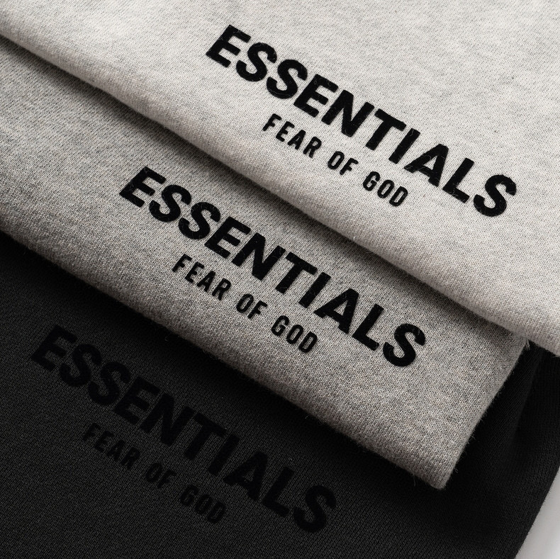 84💰绿X版本【黑色】顶级版本FEAR OF GOD ESSENTIALS FOG小标植绒短裤男女情侣明星同款纯棉宽松透气休闲裤
第八季最新款植绒LOGO一出,可谓是爆款中的爆款,各大明星抢先上身!植绒技术的称托和FOG简约的高街时尚风格首尾呼应,相互称托满满的高级感!同时又时髦百搭 !
ESSENTIALS FEAR OF GOD字母元素的印花 采用进口savdni闪电3000W高频静电植绒机制作 ,原版一致工艺,非绒片。
面料采用的380克纯棉抓绒面料,面料柔软,舒适,垂感十足。
颜色:黑色 深燕麦 燕麦色
尺码:XS-XL