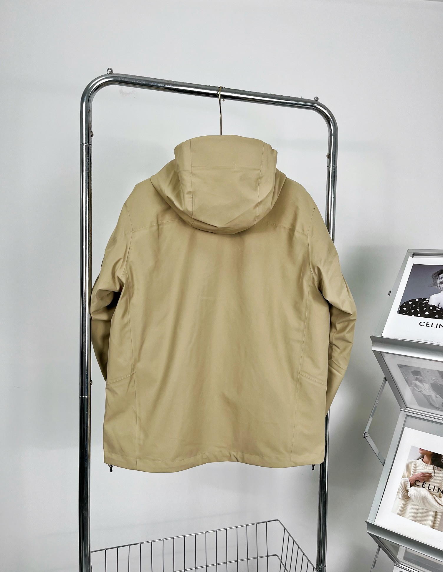 YOUL Kolon Kolong Three-and-a-Fowl Suit: Simple Design in Black, Yellow, Colossal Gray - 图片 3