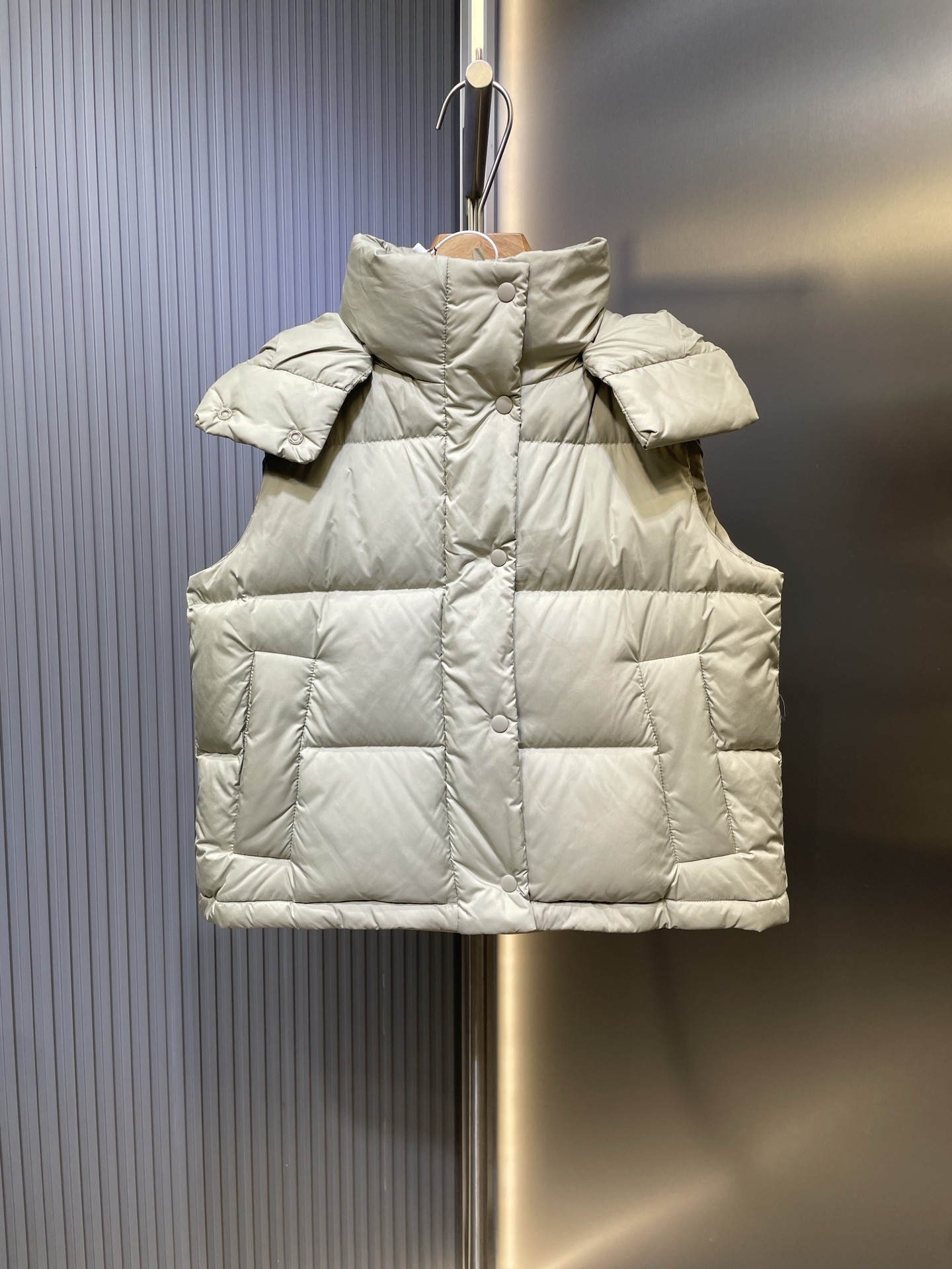 א״יוניט לולולמון א״יון ללא קילט – נוחות ומודה בעונה אחת!