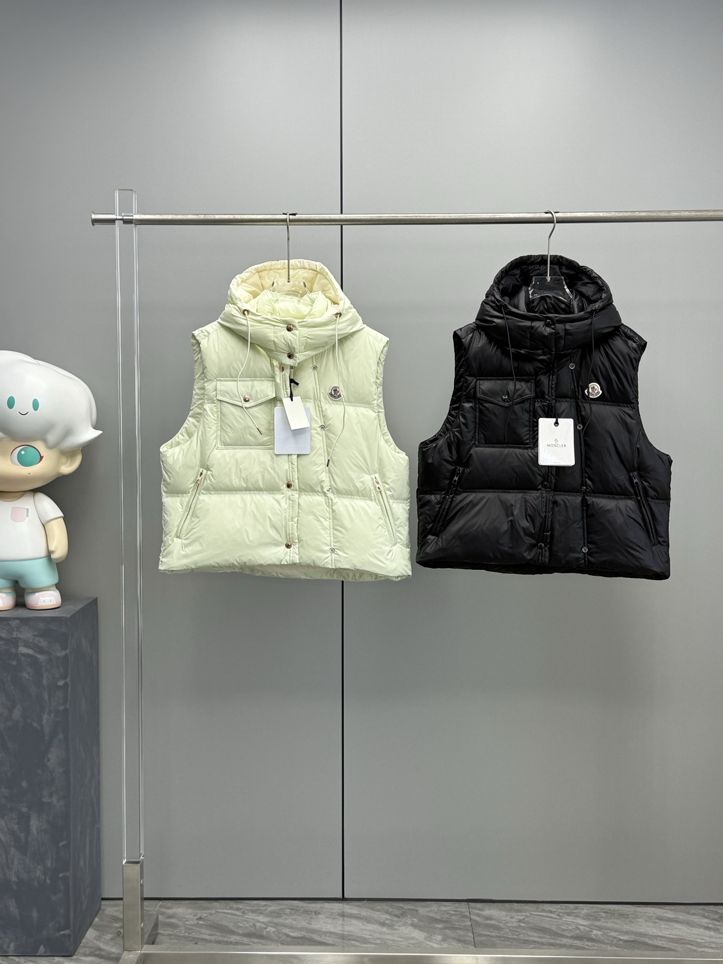Moncler 蒙口 2025 nuevo chaleco acolchado con capucha para mujer Pario [Chaleco acolchado Moncler Pario para mujer | Lige…