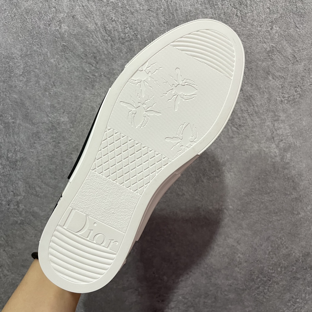 莞产精选代工厂原单品质🔥顶级复刻，秒杀全场，随意对比精修对版 原厂渠道货💰480

DIOR迪奥 B23 oblique 满印logo 白色

Size:35-46 无期限无理由退换货