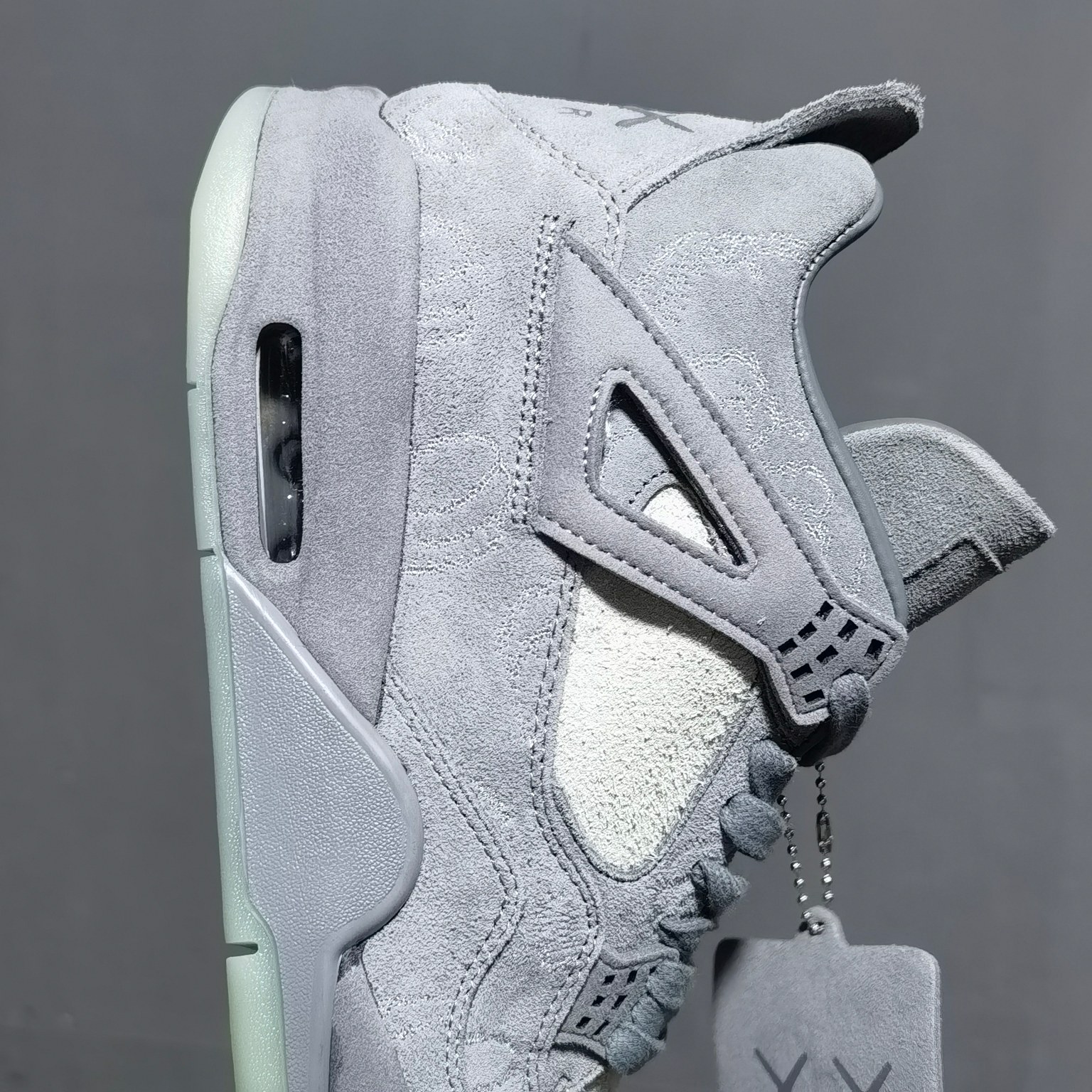 aj4灰涂鸦尺码40-47.5性价比️Airjordan4kaws涂鸦灰色930155-003