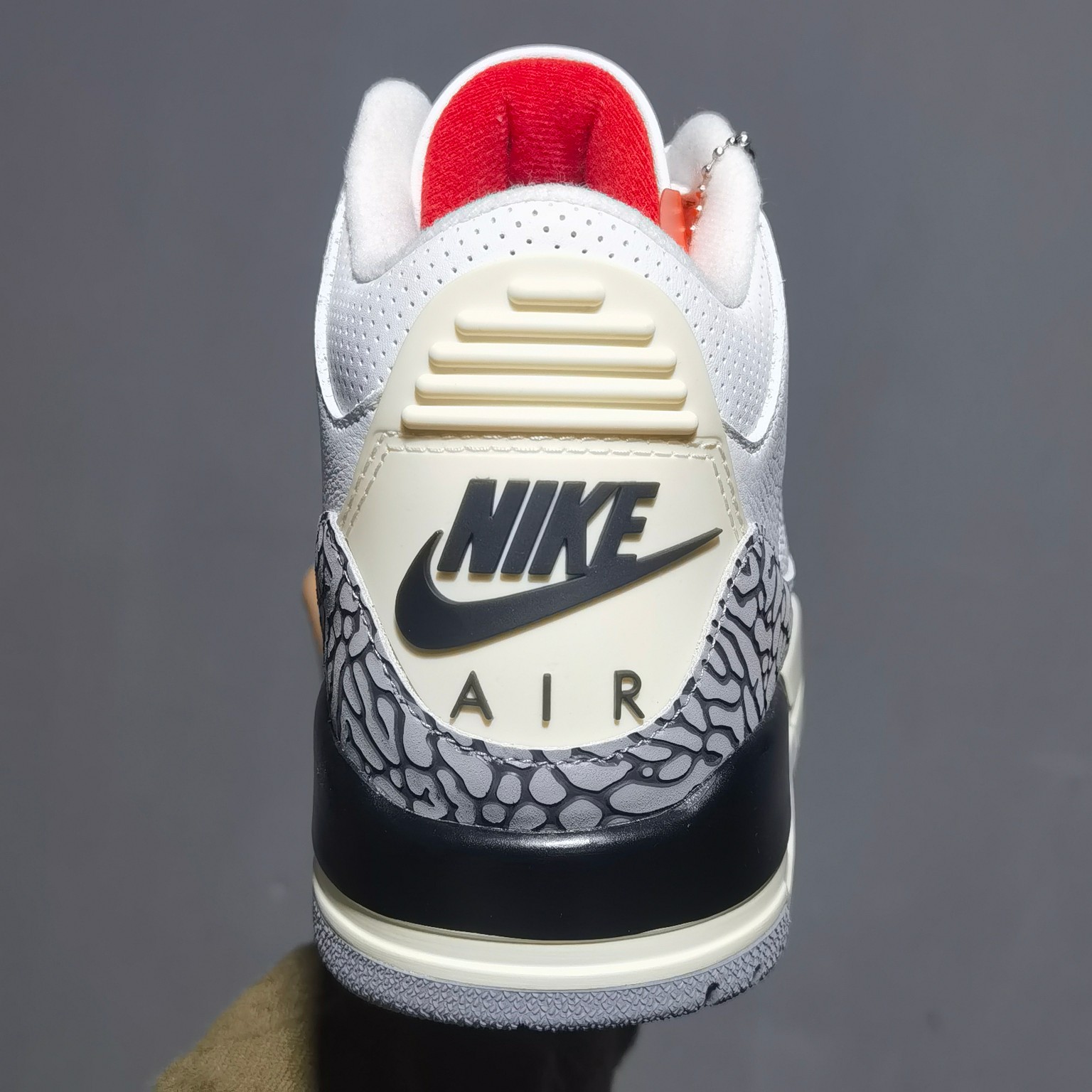 AJ3白水泥做旧尺码:36-47总裁新M出品-AirJordan3AJ3白水泥乔3白灰爆裂纹2023版D