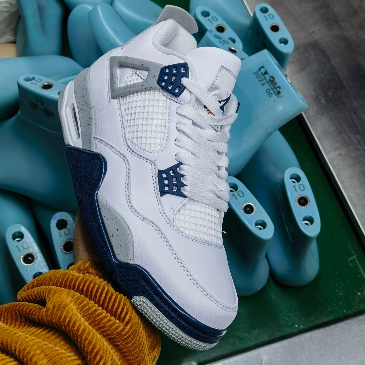 AJ4午夜蓝尺码:40-47纯原出品-AirJordan4AJ4白蓝午夜蓝泼墨复古篮球鞋DH6927-1