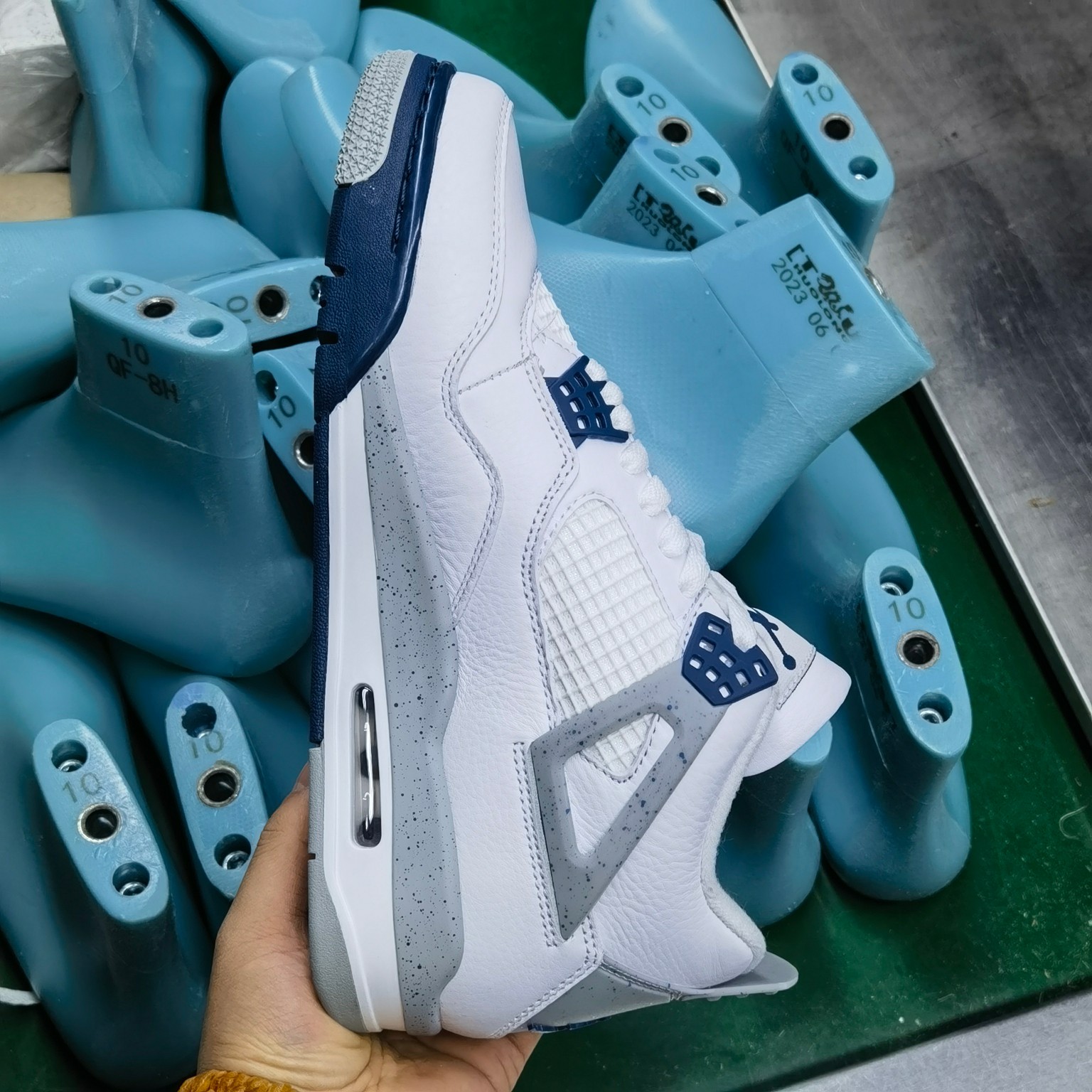 AJ4午夜蓝尺码:40-47纯原出品-AirJordan4AJ4白蓝午夜蓝泼墨复古篮球鞋DH6927-1