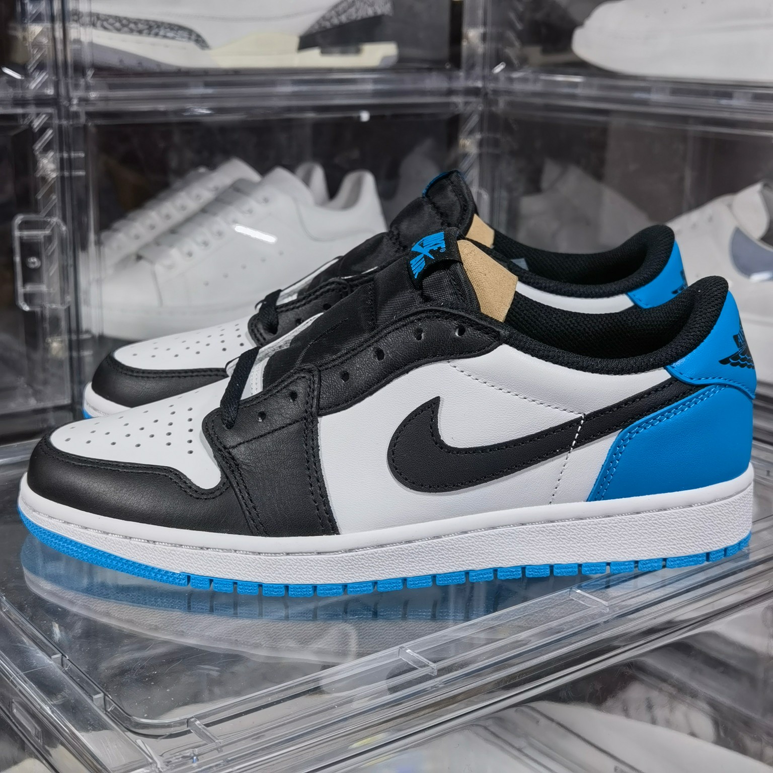 AirJordan1RetroLowOG“UNC”黑白蓝CZ0790-1044040.5414242.5