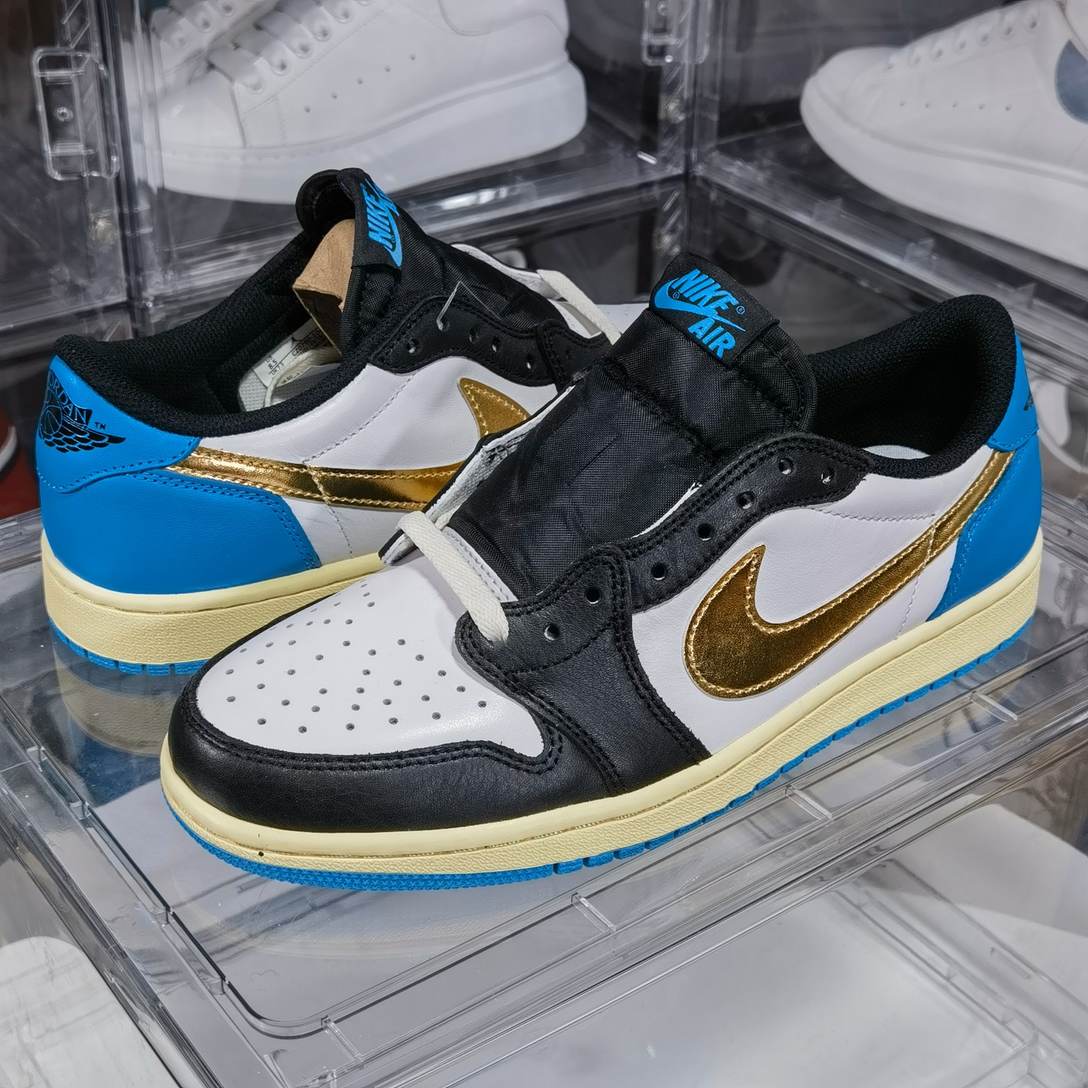 AirJordan1RetroLowOG“UNC”阿根廷CZ0790-1044040.5414242.5