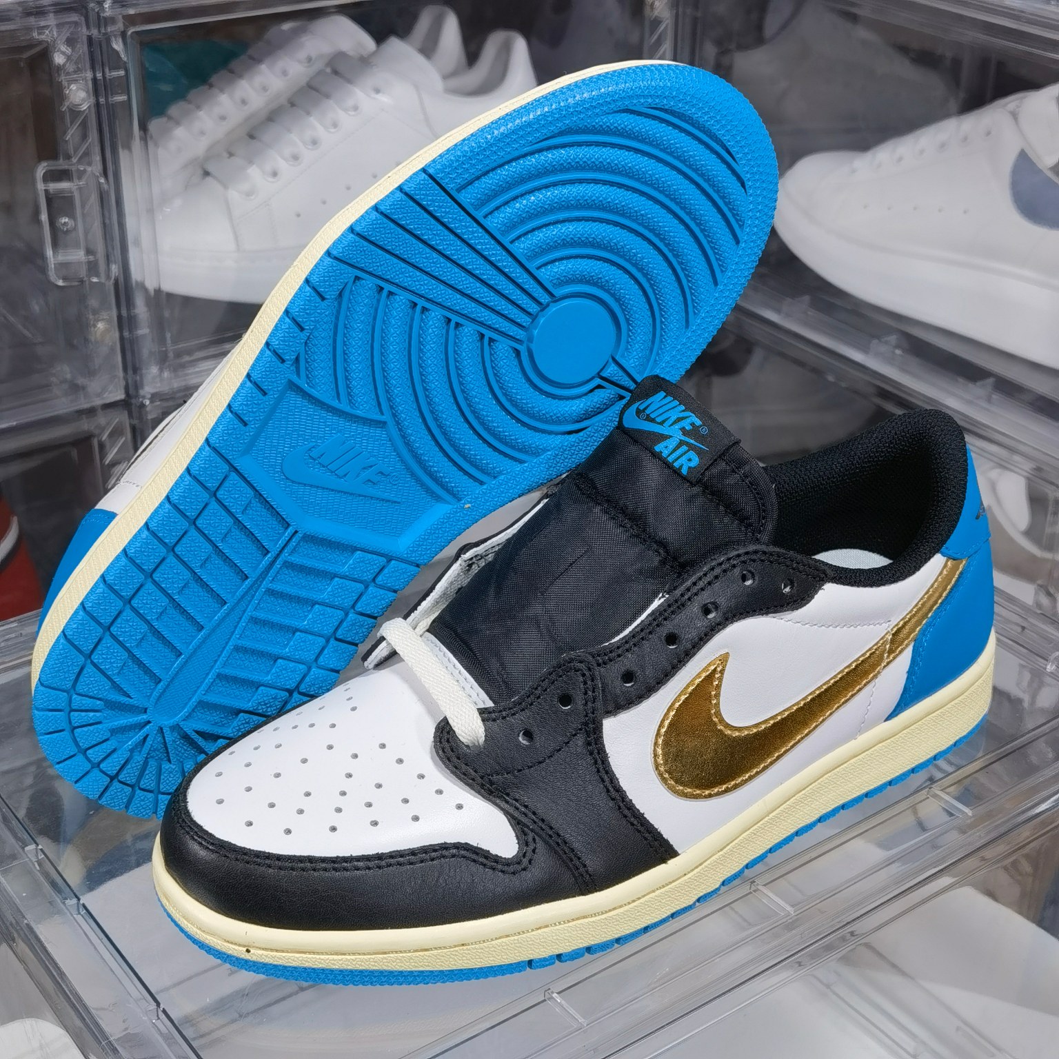 AirJordan1RetroLowOG“UNC”阿根廷CZ0790-1044040.5414242.5