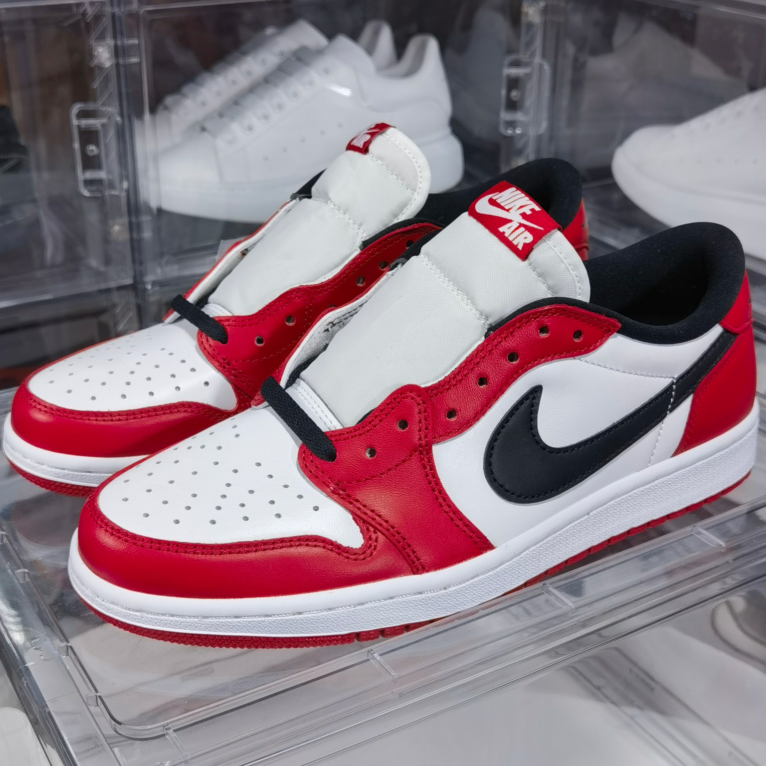 AirJordan1RetroLowChicago芝加哥AJ1芝加哥低帮705329-6004040.5