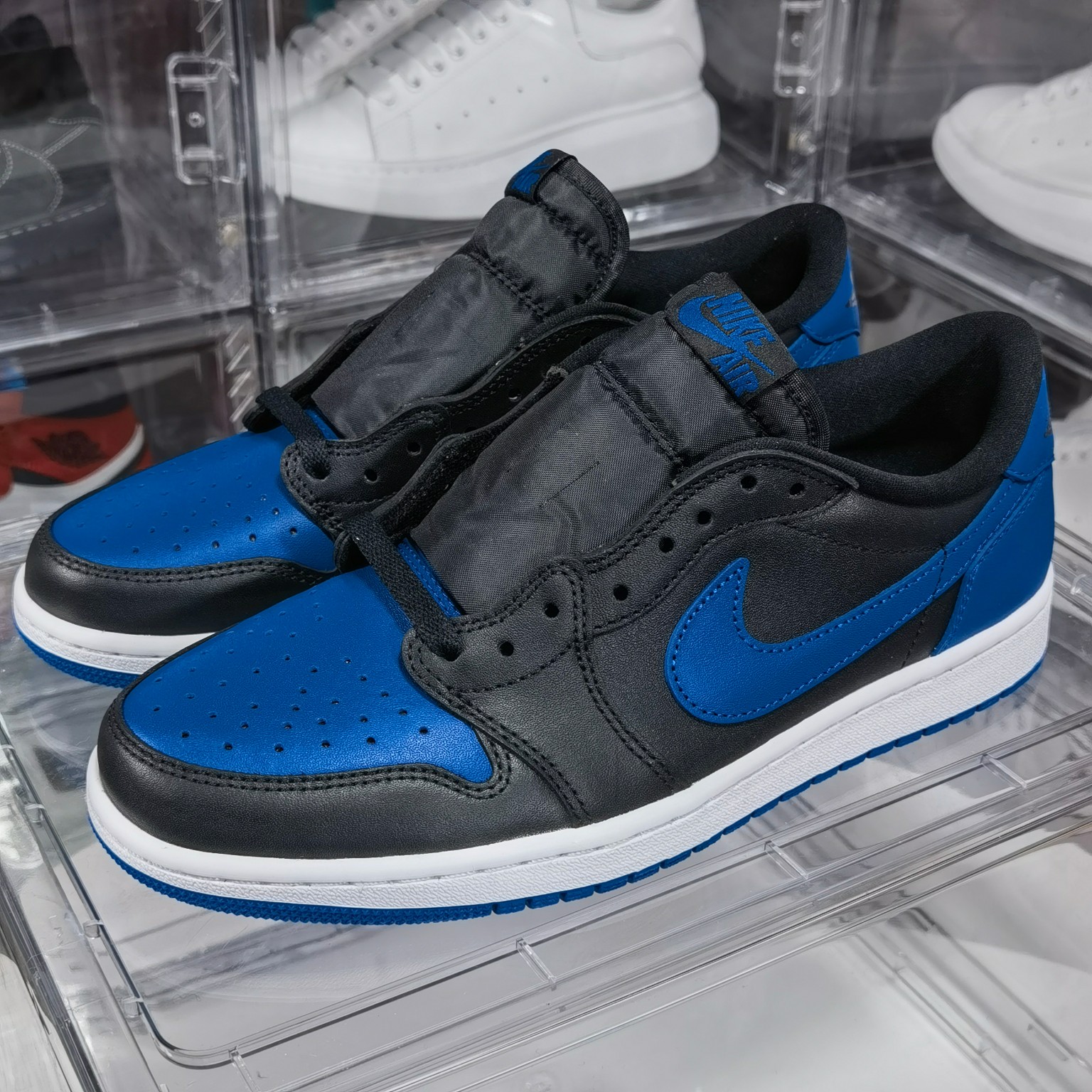 AirJordan1RetroLowRoyal黑蓝705329-0044040.5414242.5434