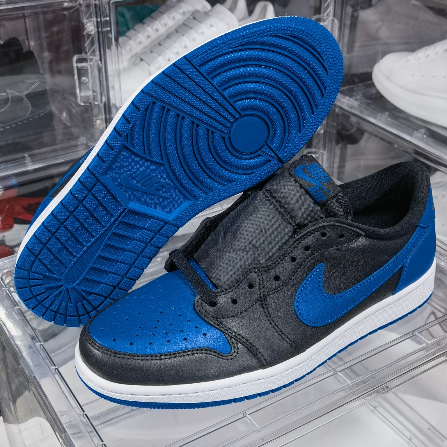 AirJordan1RetroLowRoyal黑蓝705329-0044040.5414242.5434