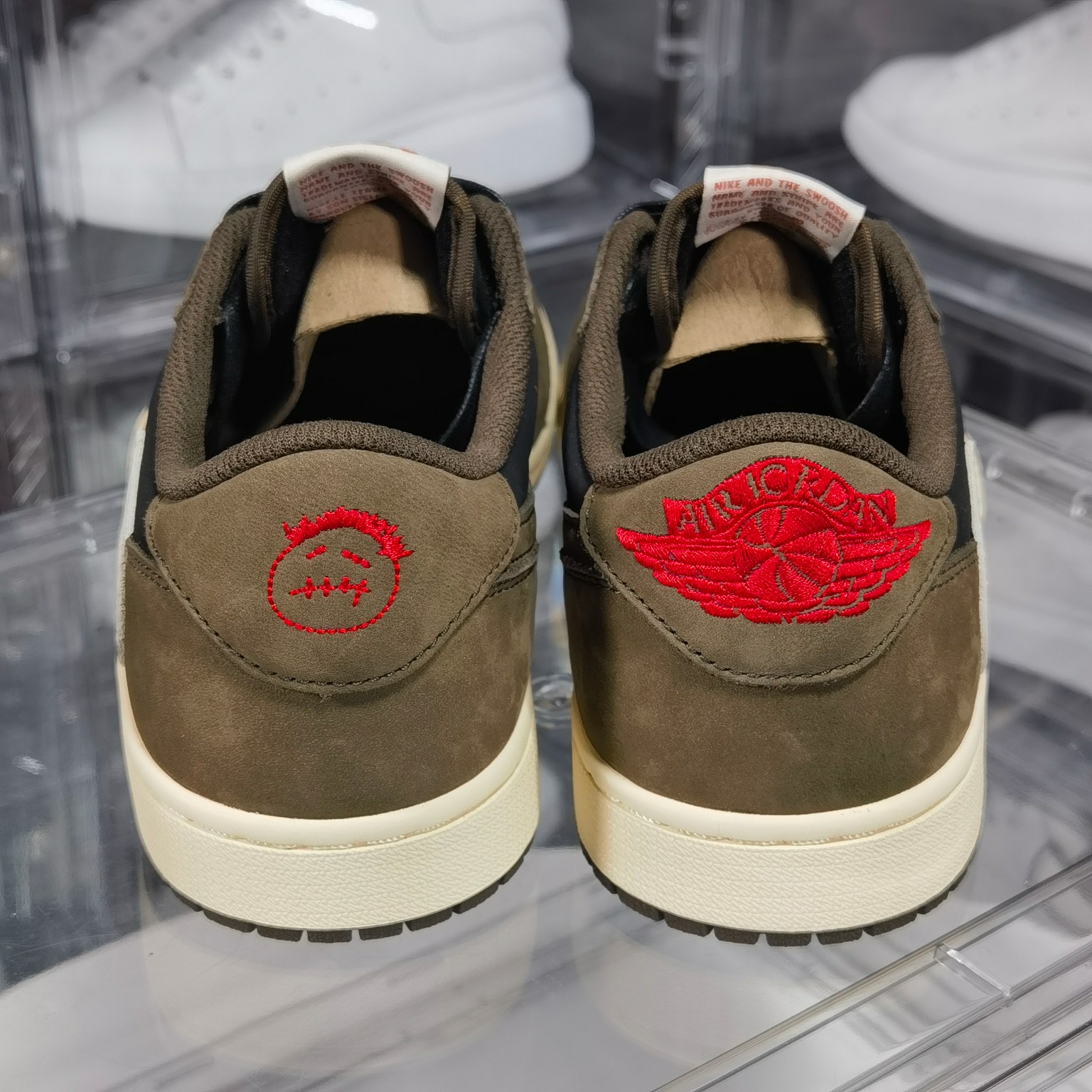 AJ1Low倒钩深棕尺码:40-48纯原版出品-TravisScottxAirJordan1Low倒钩低