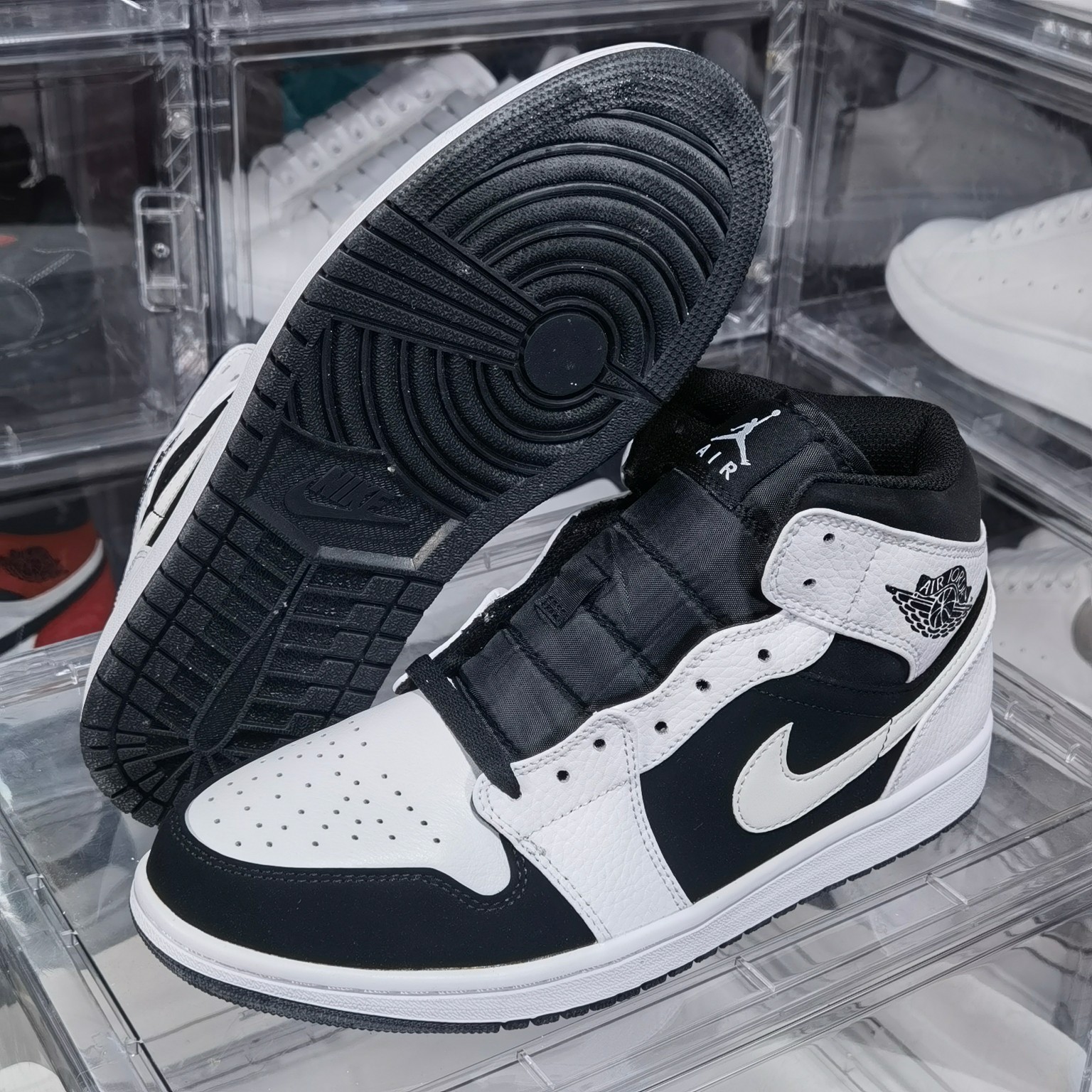 aj1mid黑白熊猫尺码36-47.5AirJordan1MidAJ1黑白熊猫中帮篮球鞋554724-1