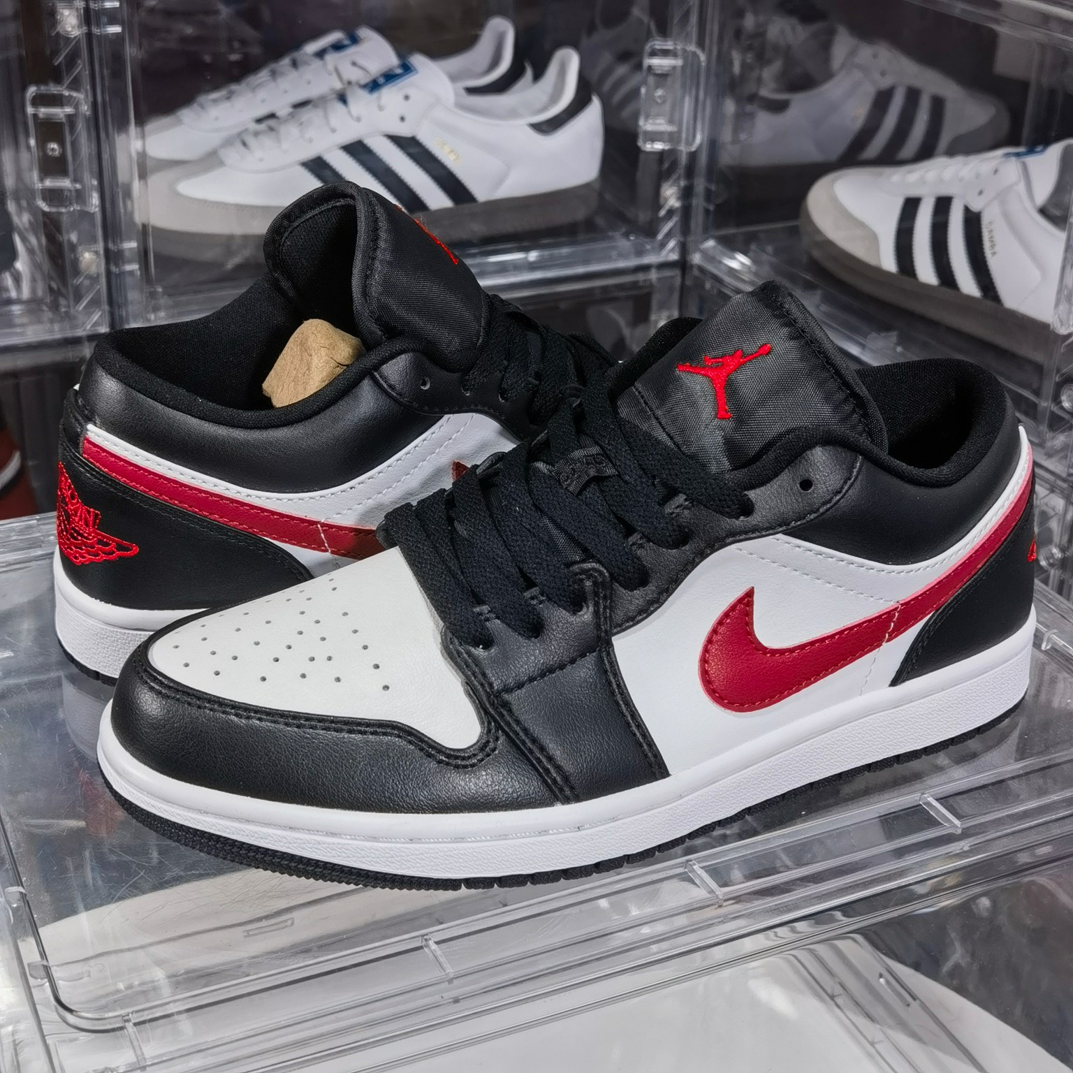 新版AirJordan1Low系列黑白红市场独家首发加入原厂折边工艺全进口电脑车全鞋原厂皮原辅料打造真原