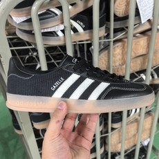 特价福利 德训Gazelle系列黑网全头层出货 货号: JQ7084 尺码:35.5 36 36.5 37 38 38. 特价福利 德训Gazelle系列黑网全头层出货 货号: JQ7084 尺码:35.5 36 36.5 37 38 38.