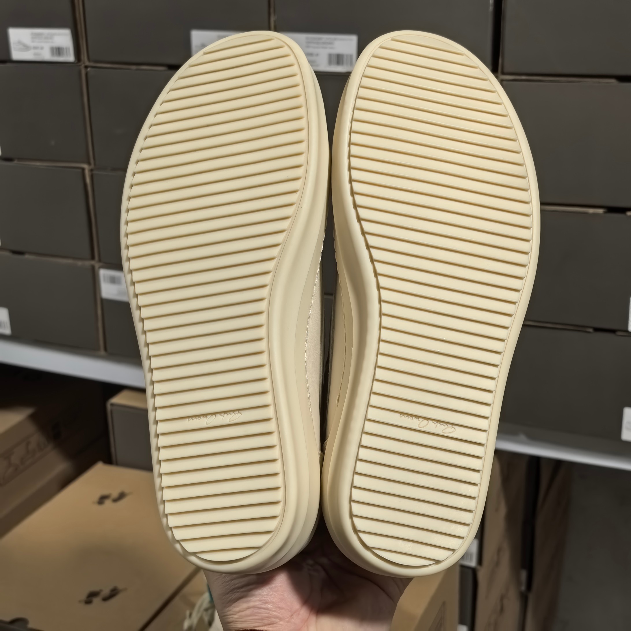 全码出货升级版本私人订单RO白色出货38 39 40 41 42 43 44 45 配色陆续更新 全码现