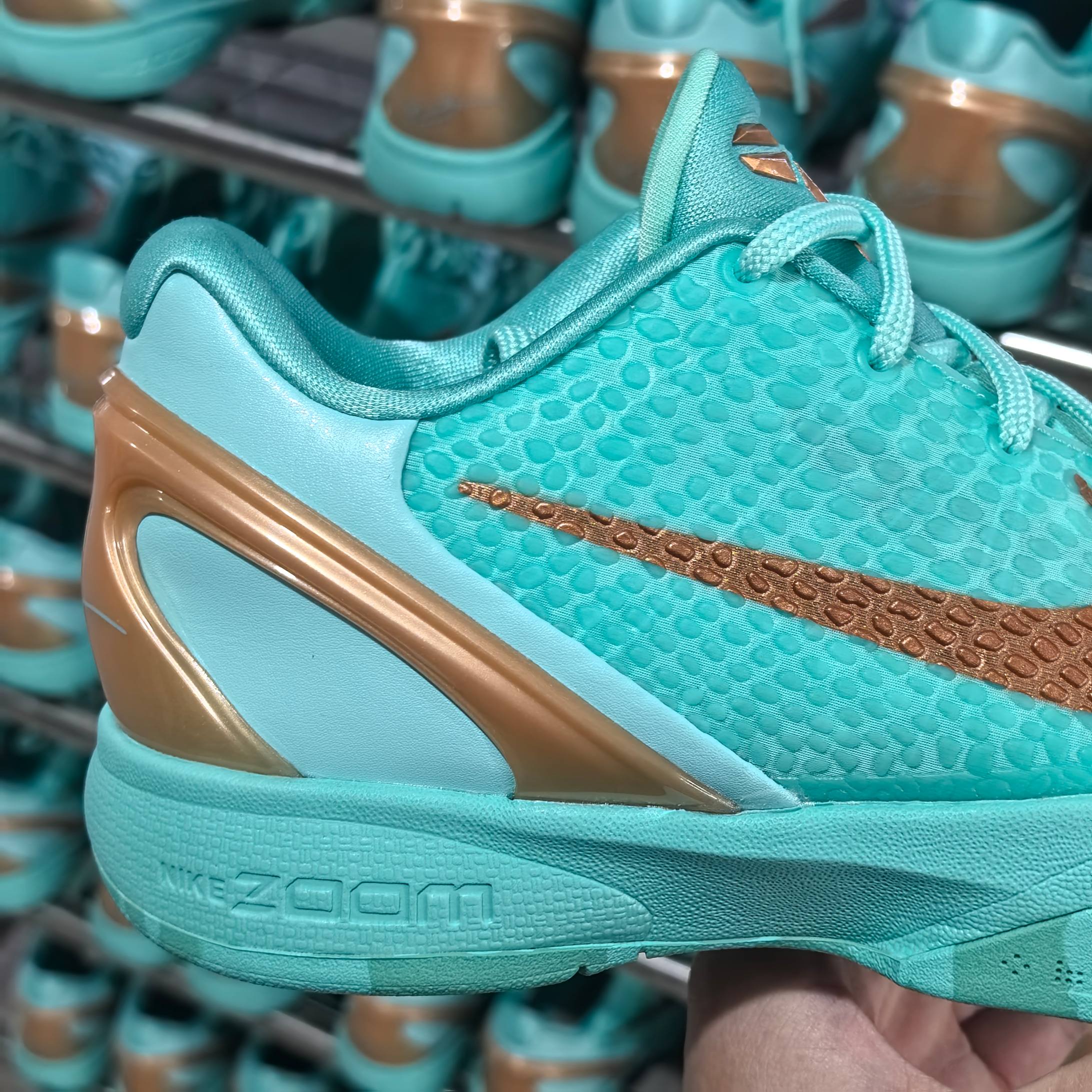 新品出货科比6系列自由女神 即将全码来袭 大货细节实拍 目前圈内No.1 第一梯队毋庸置疑 40/40.