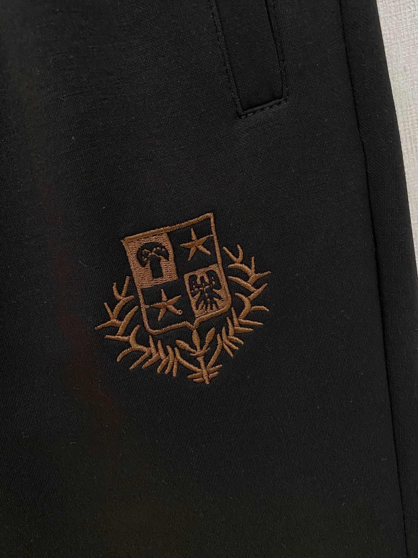 Loro Piana 春夏新款男士休闲短裤 五分裤 高端货简洁时尚大方定制原版进口面料简洁利落又清爽品质