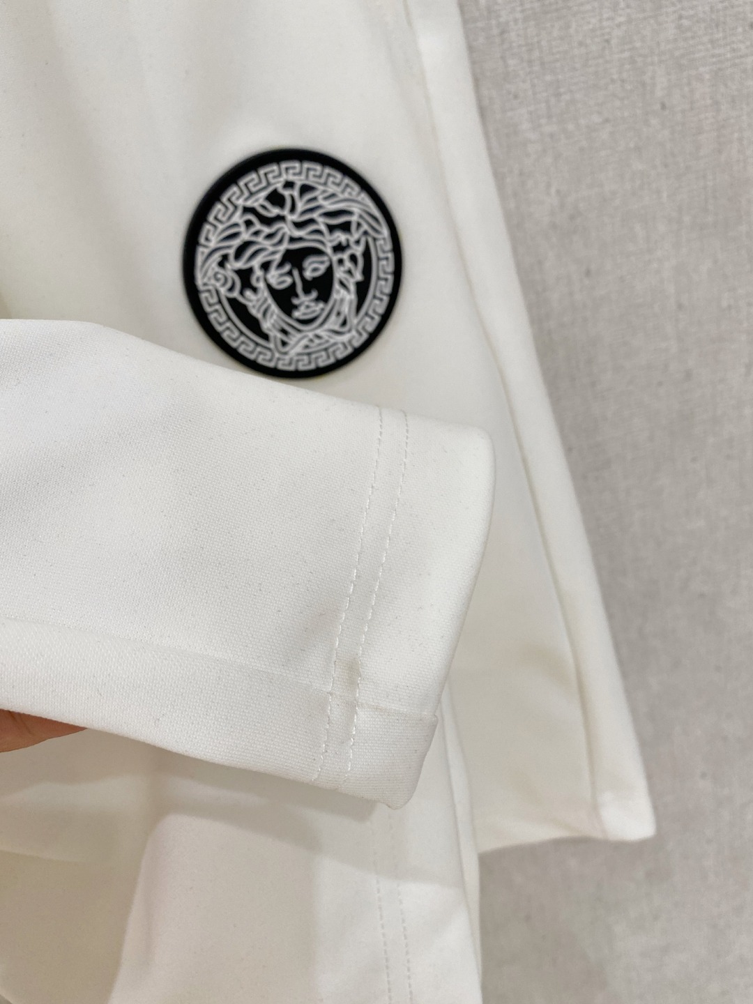 范思哲 2026春夏新款男士休闲短裤 五分裤 高端货简洁时尚大方定制原版进口面料简洁利落又清爽品质做工细