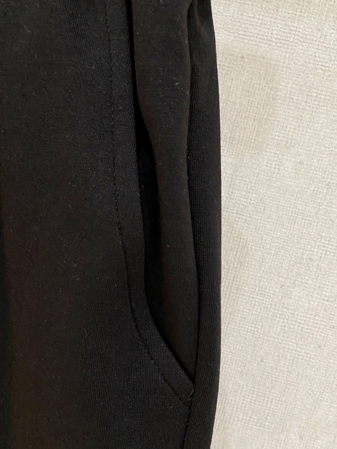 LV 2026春夏新款男士休闲短裤 五分裤 高端货简洁时尚大方定制原版进口面料简洁利落又清爽品质做工细节