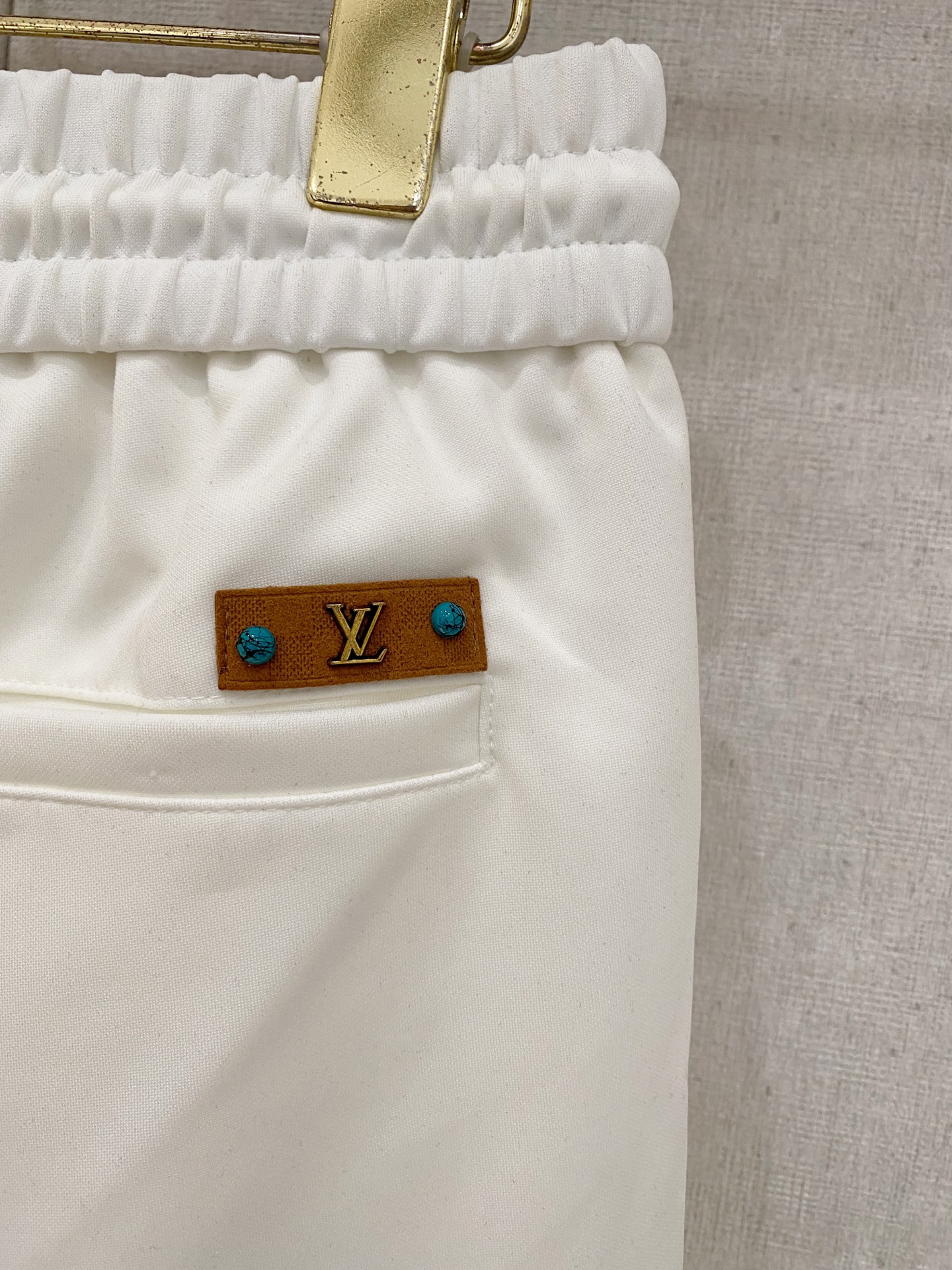 LV 2026春夏新款男士休闲短裤 五分裤 高端货简洁时尚大方定制原版进口面料简洁利落又清爽品质做工细节